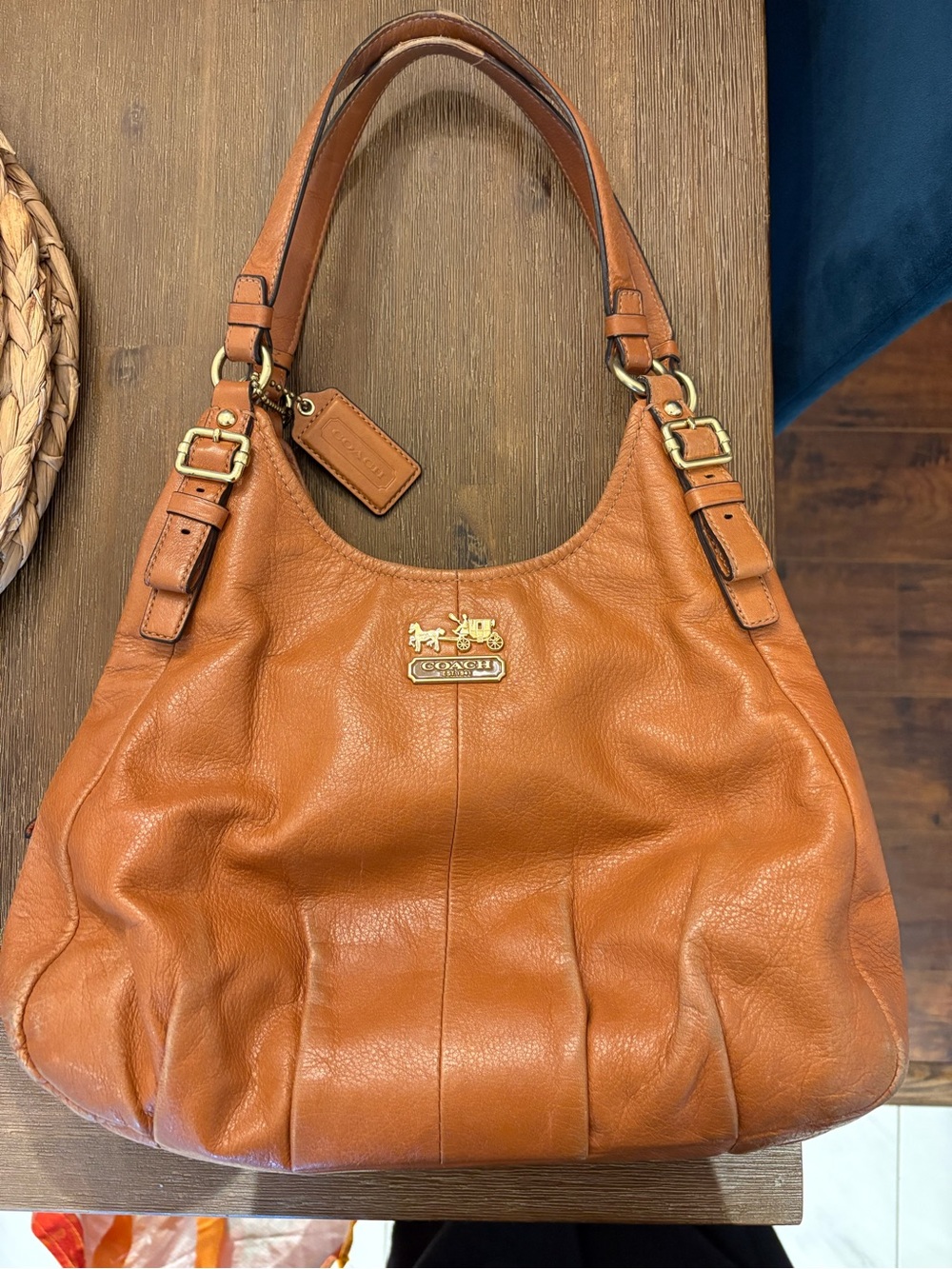 Authentic 2011 Coach Madison Maggie Leather Shoulder Bag